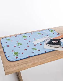 Nappe Repassage Motif Coccinelles