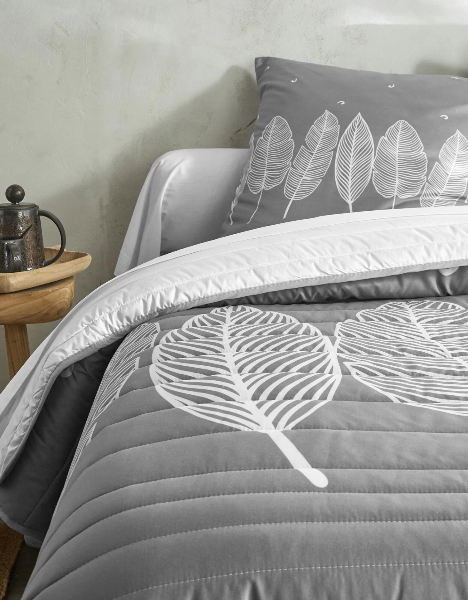 Couvre-lit Matelassé Microfibre Imprimé Feuilles – Image 5