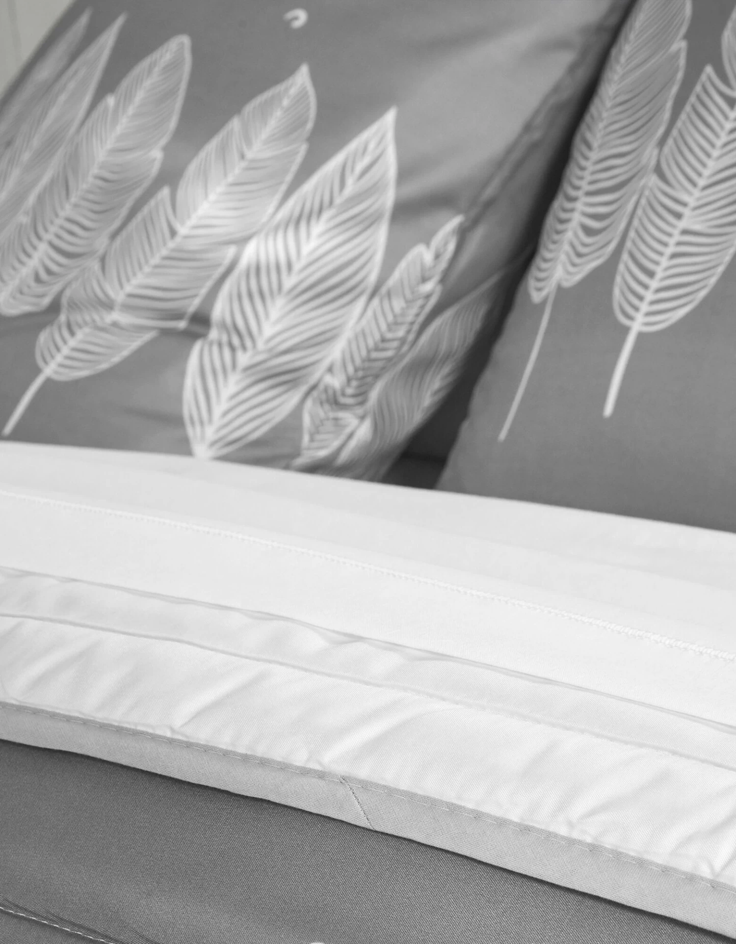 Couvre-lit Matelassé Microfibre Imprimé Feuilles – Image 6