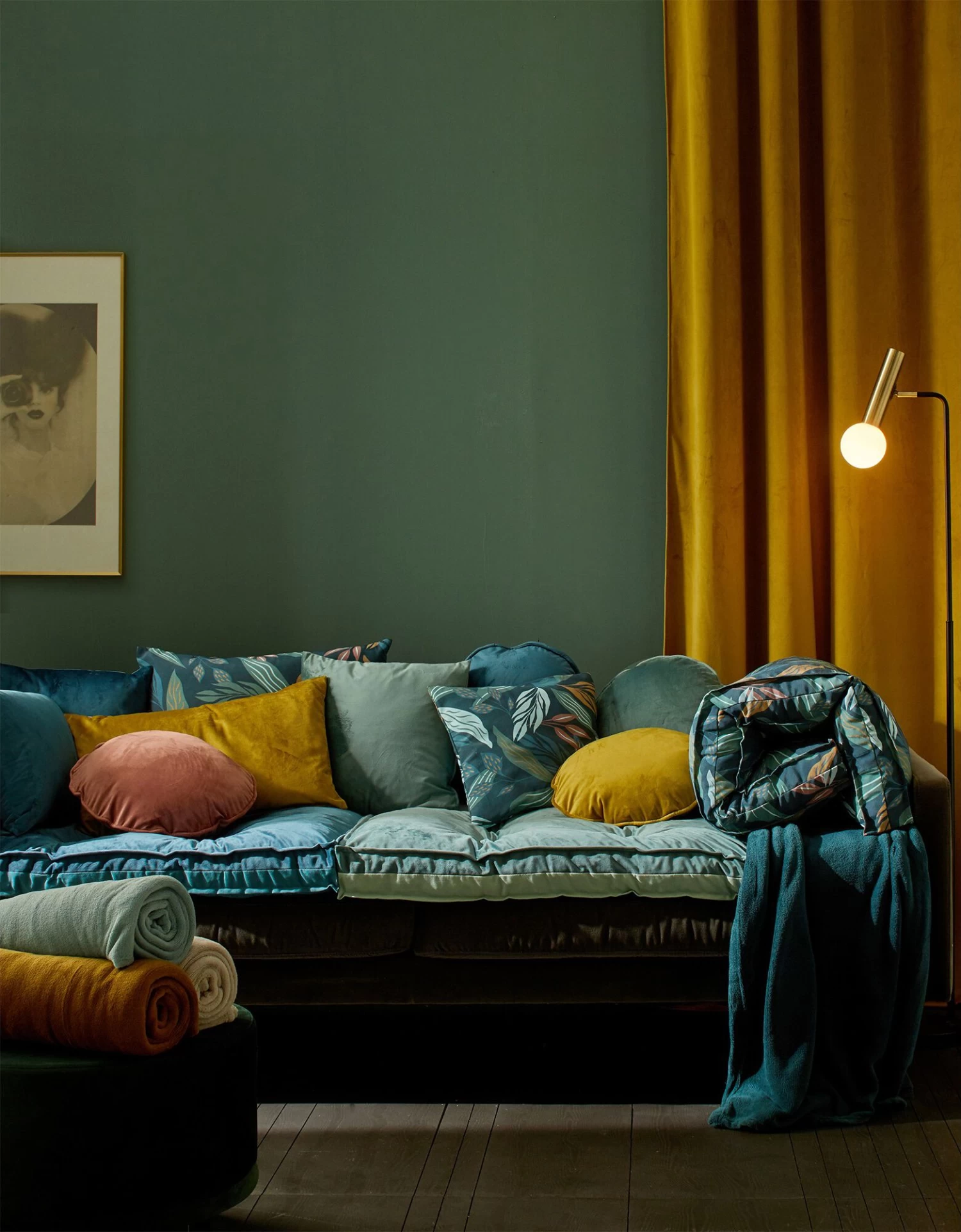 Coussin Rond Garni En Velours – Image 2