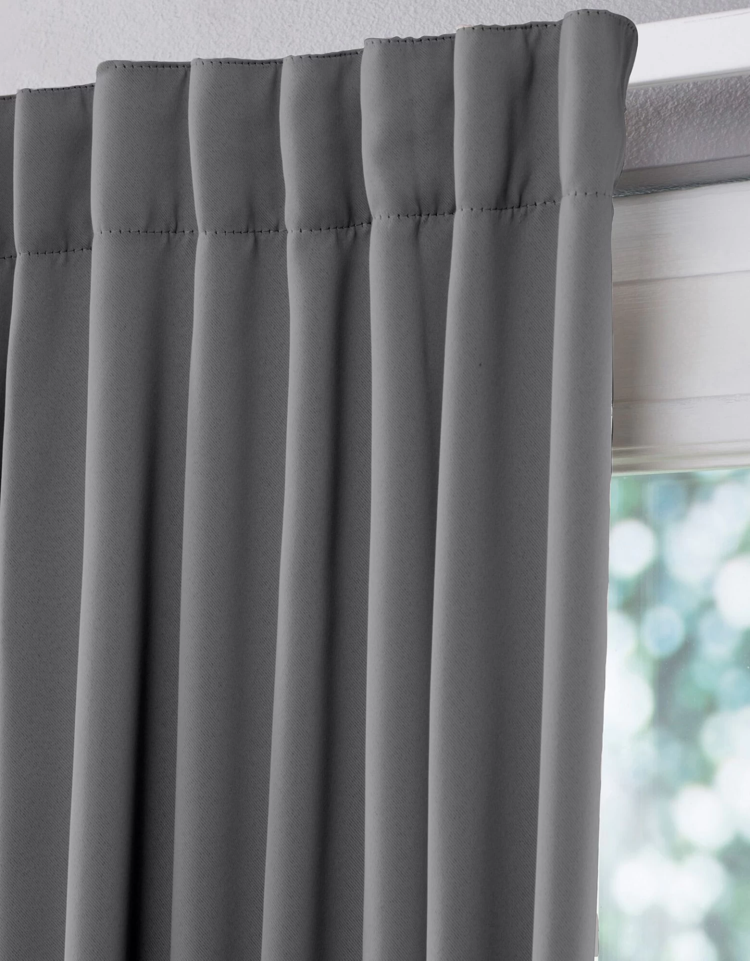 Rideau Occultant Uni Satiné Finition Galon Fronceur